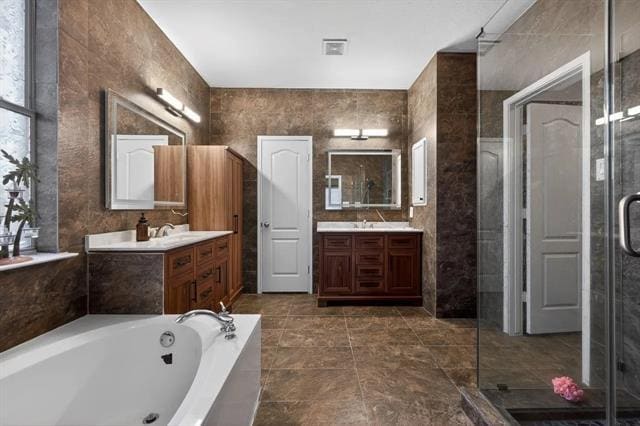 Photo - 205 Lake Village Dr