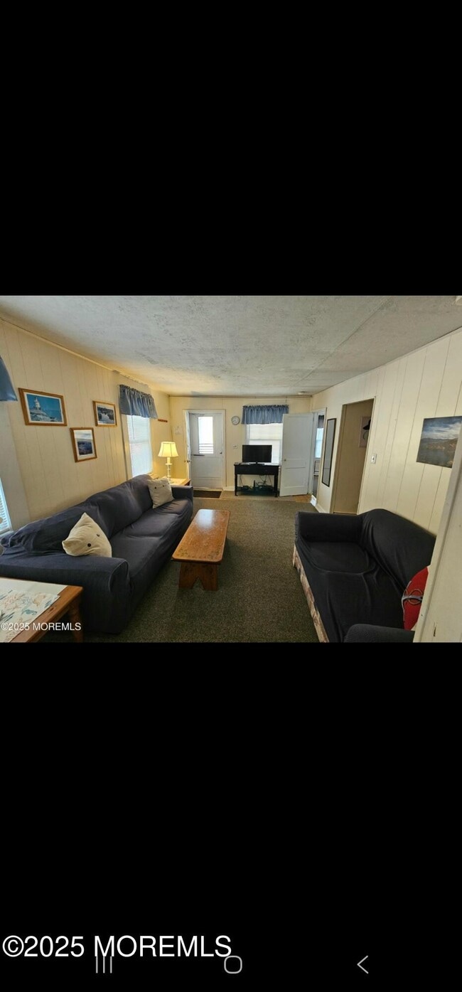 Photo - 207 3rd Ave