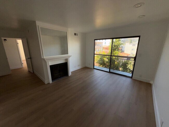 Photo - 1321 N Vista St Unit 309