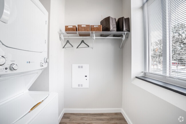 1BR, 1BA - 650SF - Closet - St. Elizabeth Place