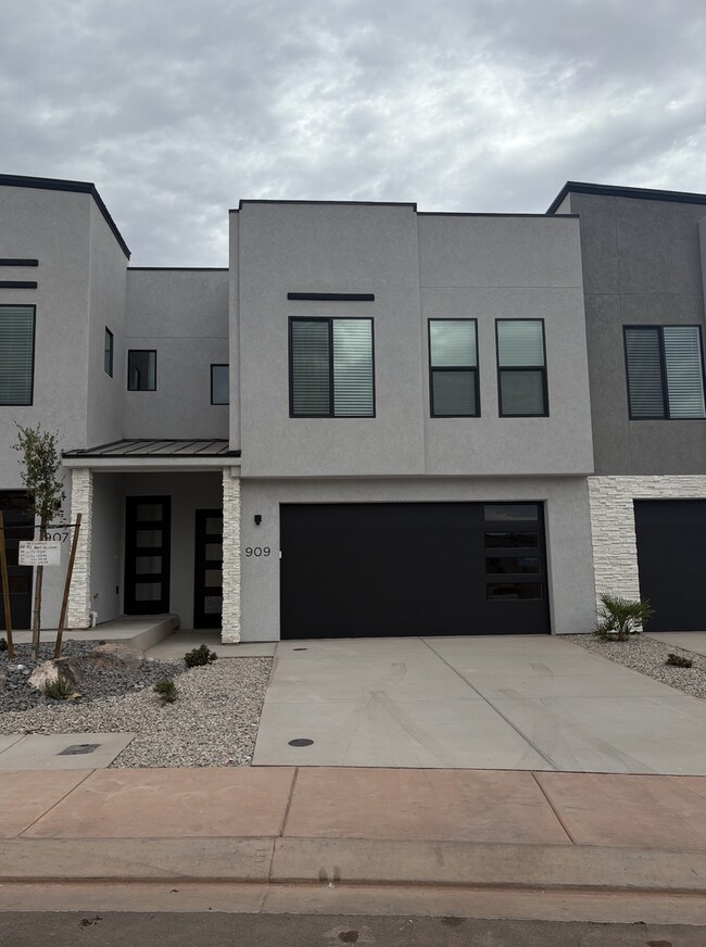 Photo - Brand New Townhome – Internet Included