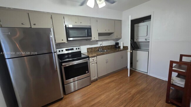 Photo - 609 NE 6th Ct Unit D