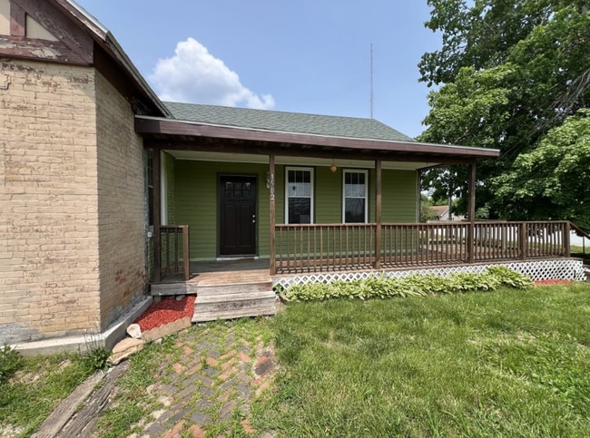 Photo - 1502 Mt Pleasant St