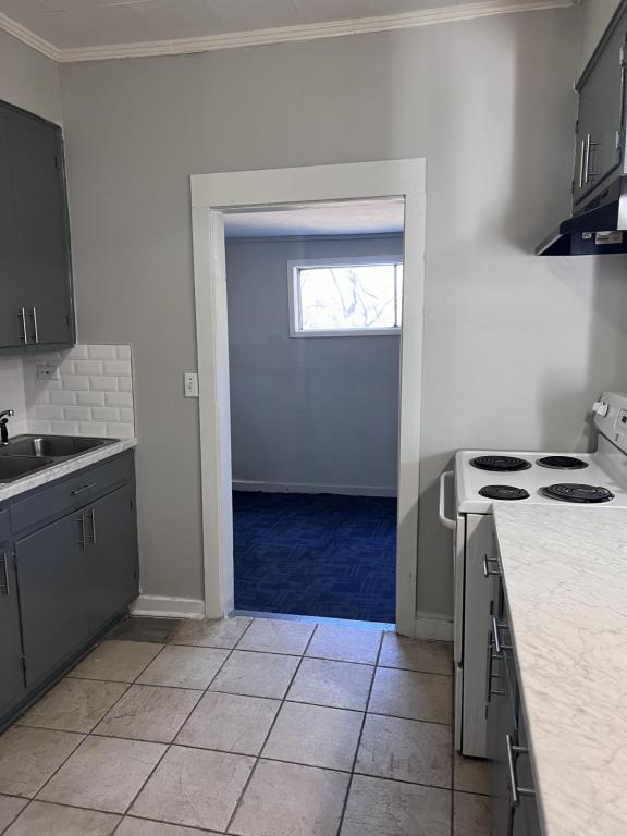 Photo - 510 Raymond Rd