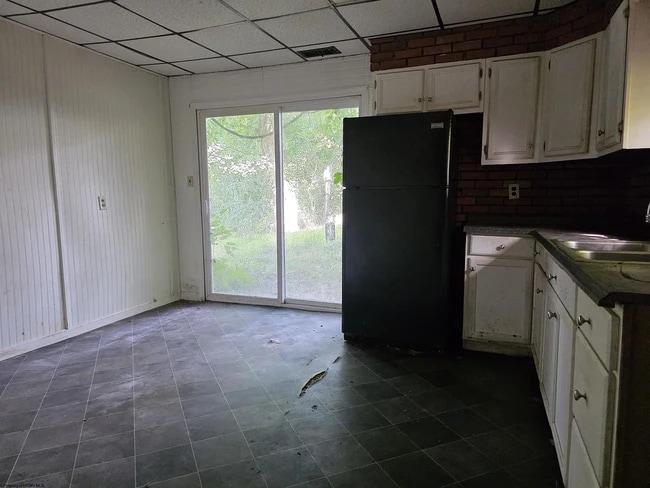 Photo - 607 East Ave