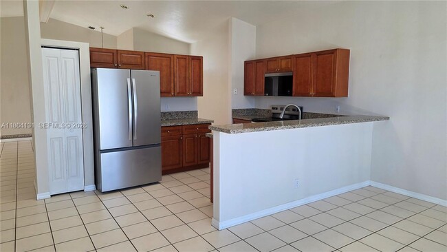 Photo - 3406 SW Coco Palm Dr