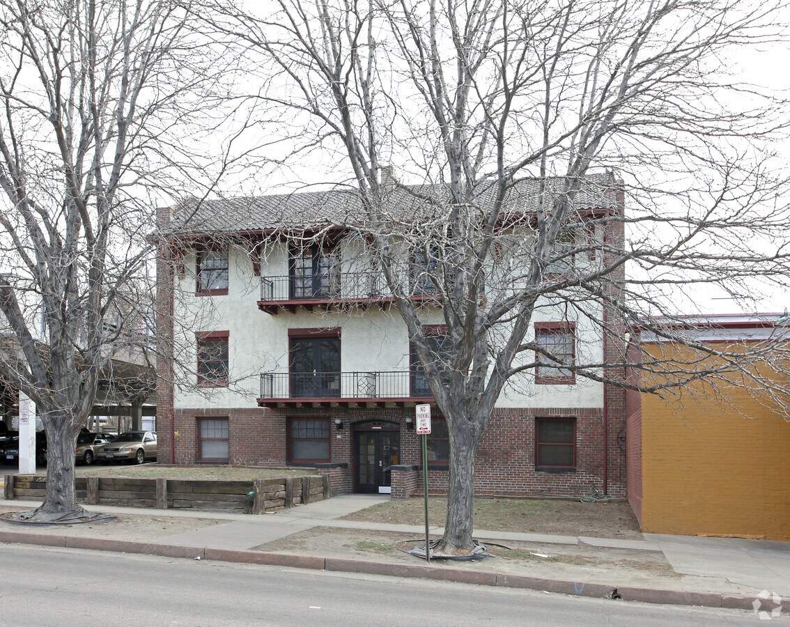 Photo - 718 Grant St