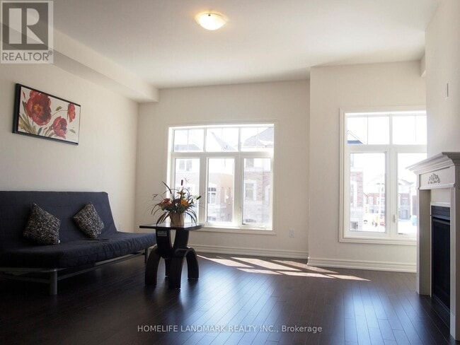 Photo - 3944 Tufgar Cres