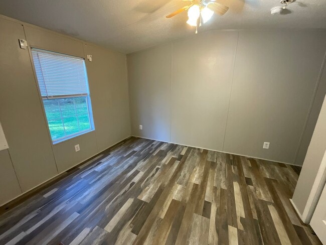 Photo - Singlewide in the country