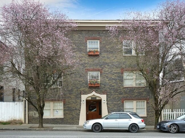 Photo - Lynnwood Apartments