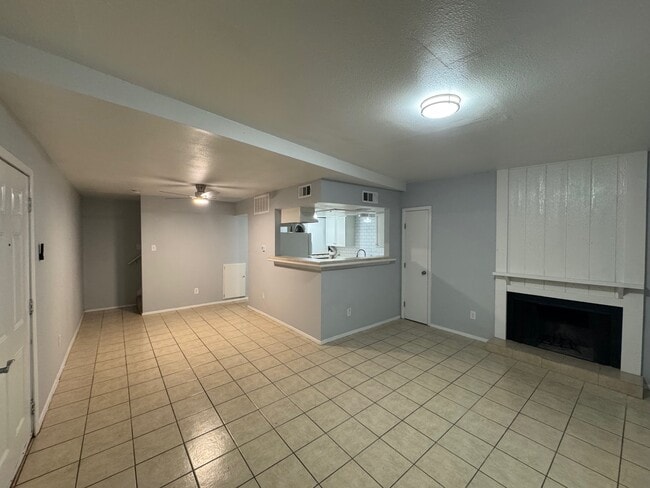 Building Photo - 7152 Fair Oaks Ave Unit 1025 Rental