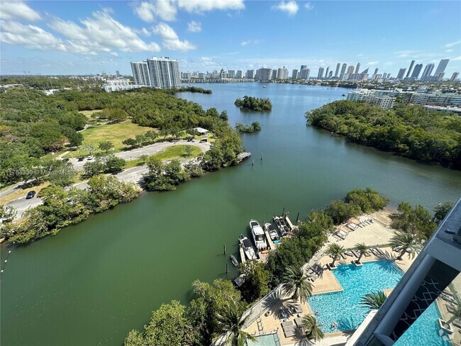 Building Photo - 16385 Biscayne Blvd Unit 1505 Rental