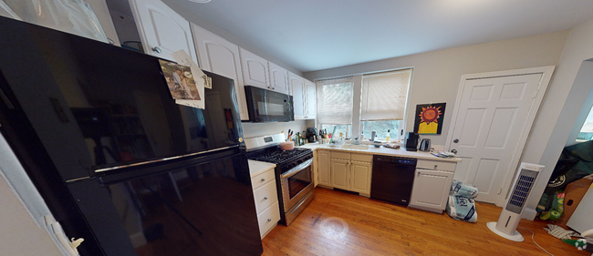 Building Photo - 55 Kelly Rd Rental