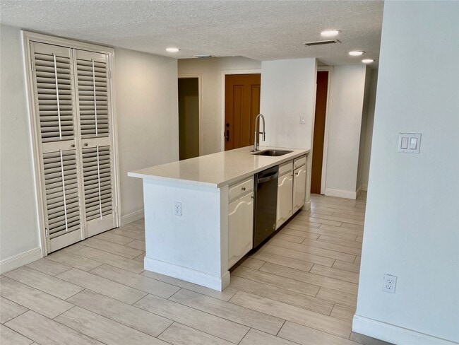 Photo - 1259 Blalock Rd