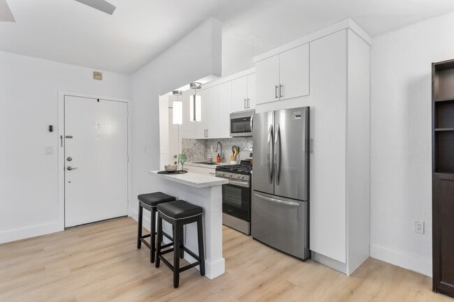 Photo - 6330 SW 79th St Unidad # 5