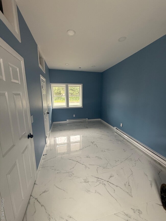 Photo - 25 Martin Rd S