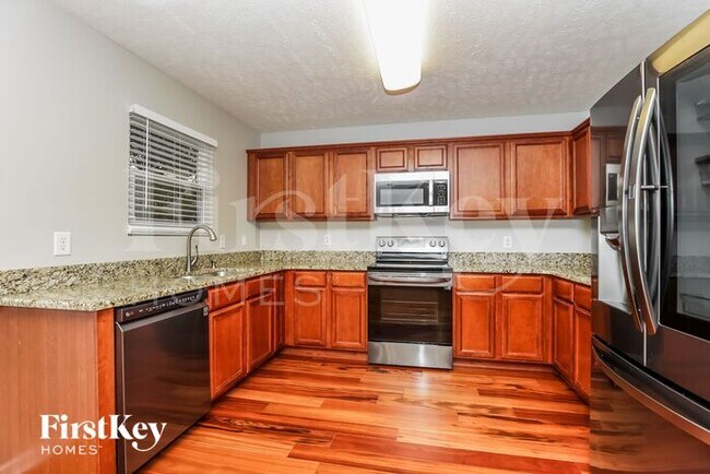 Photo - 322 Elderberry Way