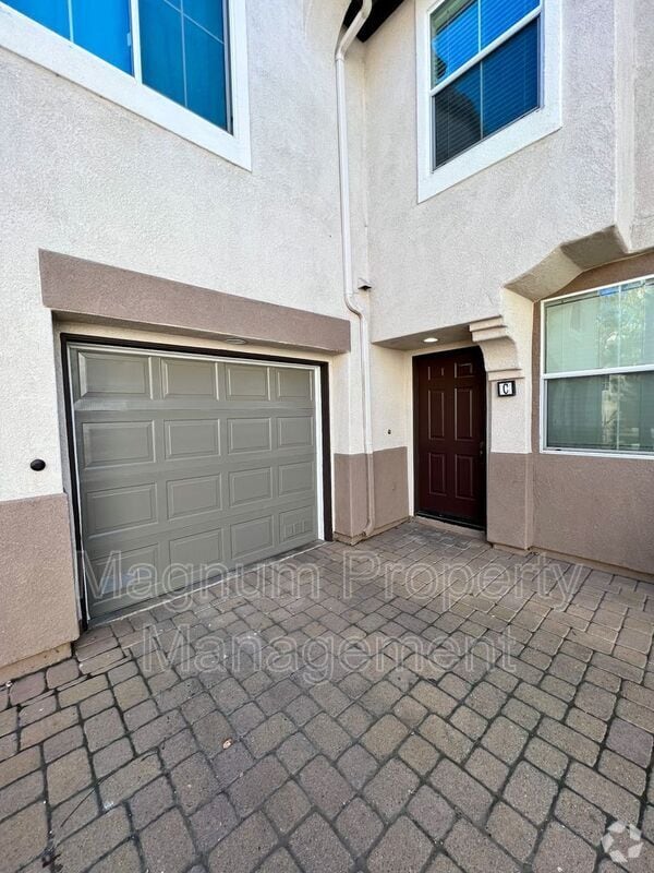 Building Photo - 39255 Turtle Bay Rental