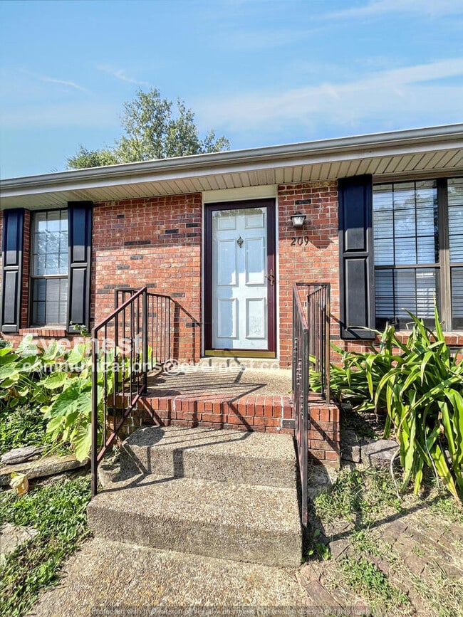Building Photo - 209 Panamint Dr Rental