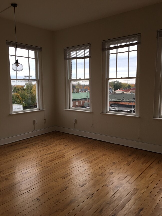 UB Lofts - UB Lofts