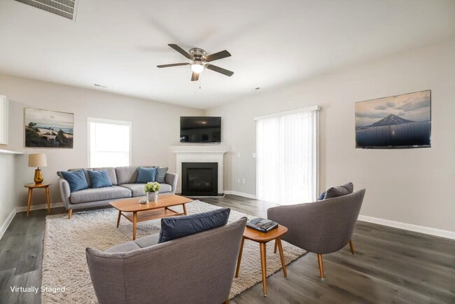 Photo - 1308 Hosmer Ct