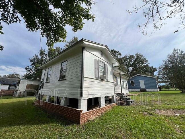 Photo - 6315 West Ave