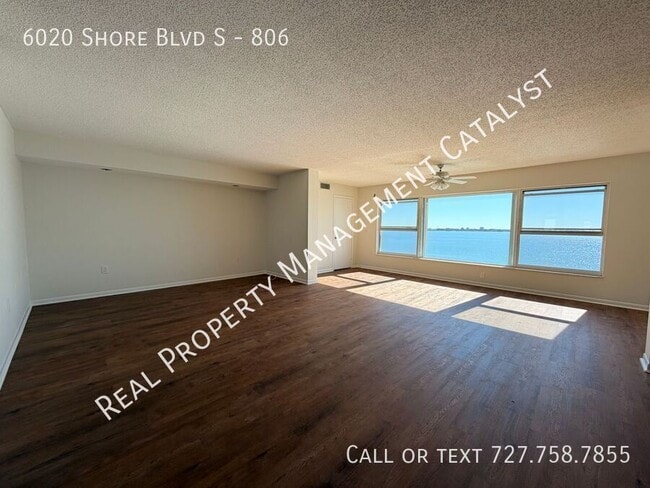 Photo - 6020 Shore Blvd S