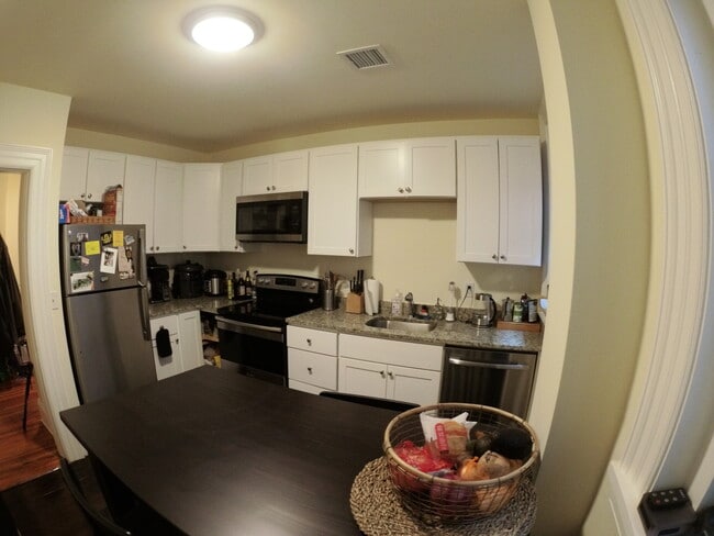 Photo - 1463 Beacon St Unidad 23