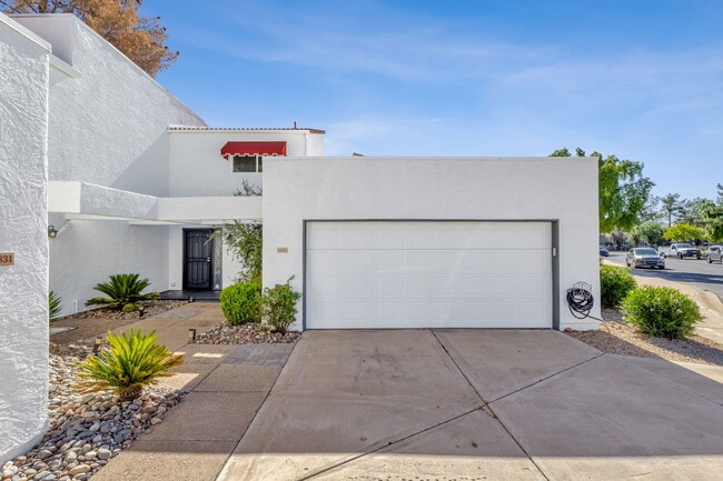 Photo - 13827 North 42nd Pl