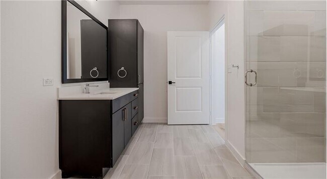 Photo - 3900 Berkman Dr Unit S6-3