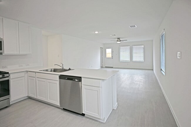 Photo - 3805 Swift Fox Rd