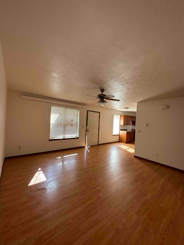 Photo - 636 Nowlin St