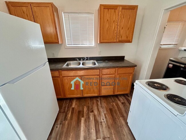 Photo - 612 1st Ave SW Unit 612 1st Ave SW - M