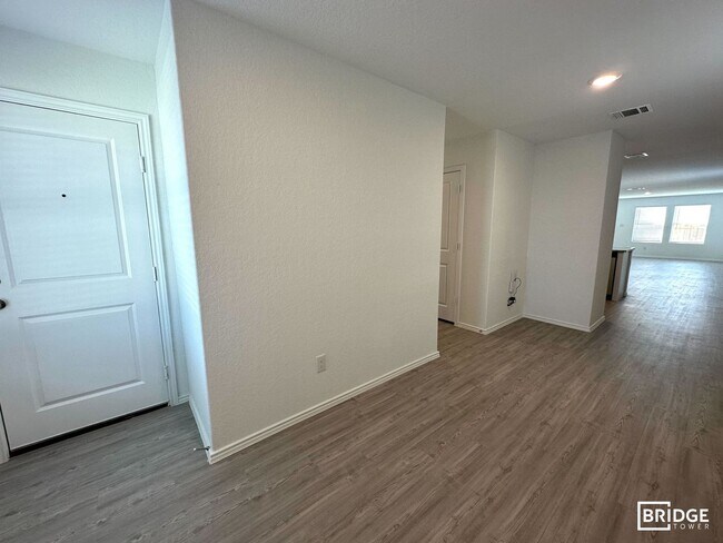 Photo - 2424 Lake Hls