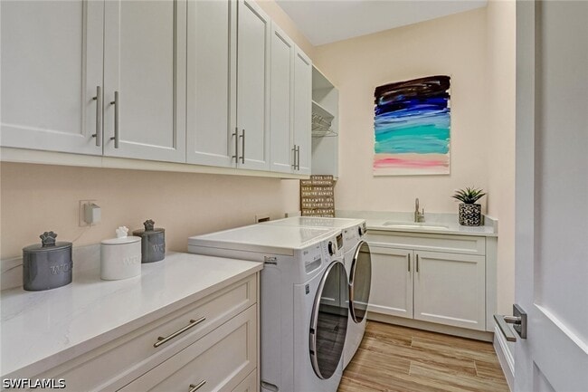 Photo - 2875 Coco Lakes Dr