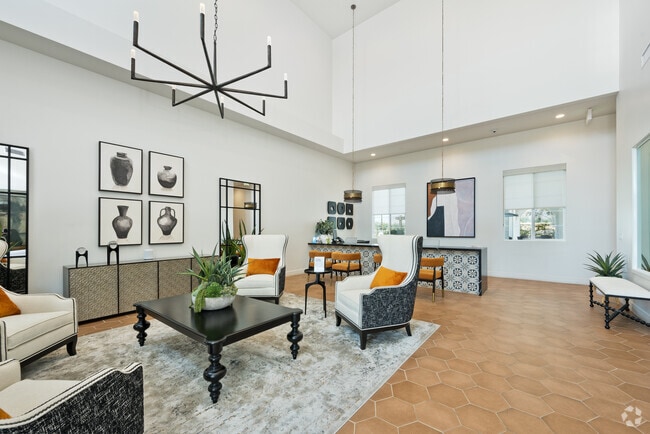 San Carlo Townhomes - Lobby