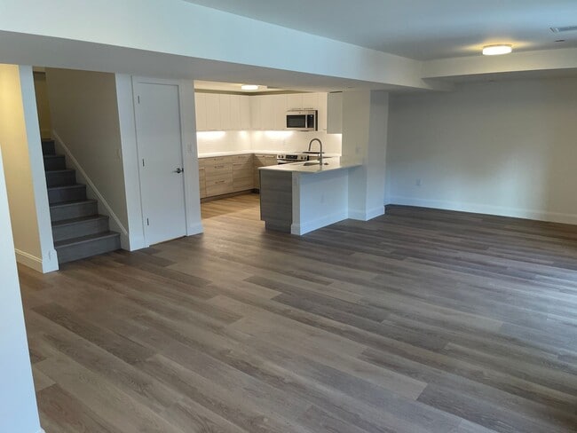 Building Photo - LUXURY 2 BED 2.5 BATH DUPLEX, All New , Laundry in Unit Garage Pool,. NO fee