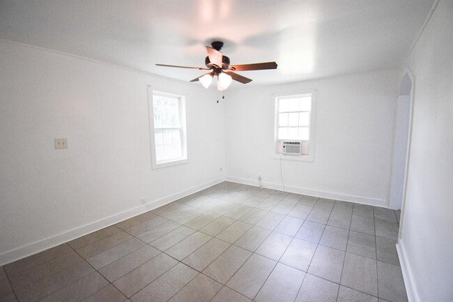 Photo - 2716 Sunrise St