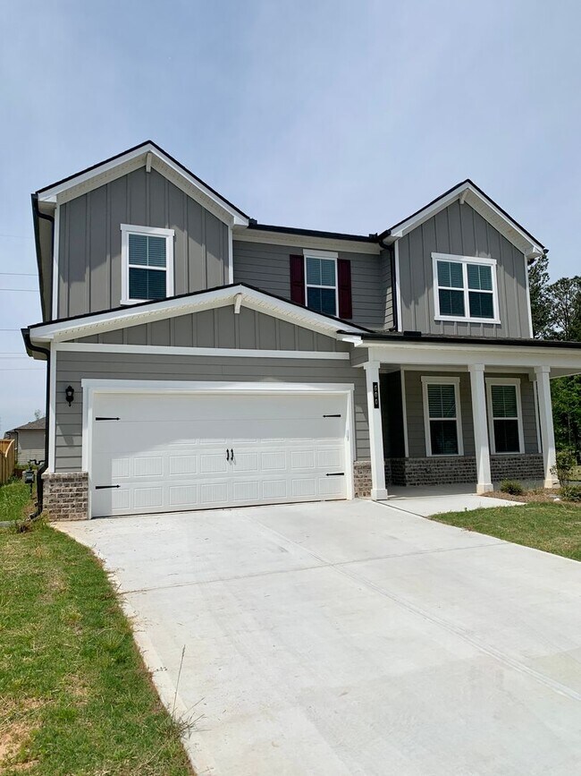 Photo - 600 Cunninghame Ct