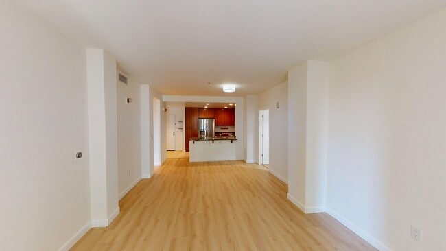 Building Photo - 423 7th St Unit 315 Rental