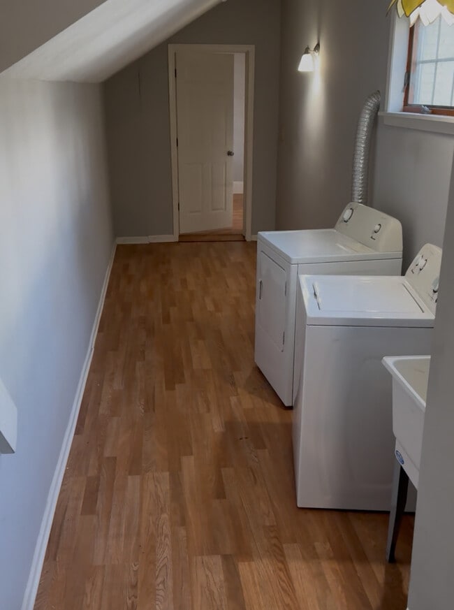 Building Photo - 297 High St Unit 299