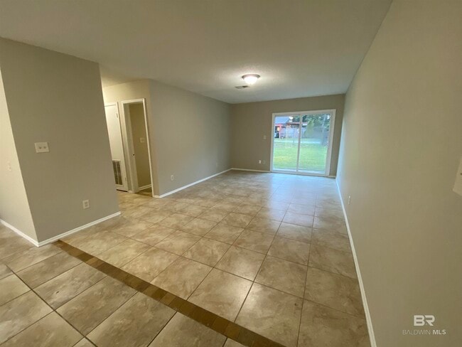 Photo - 6394 Schoel Ln