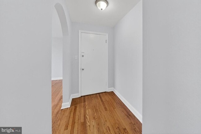 Photo - 4701 Ravenswood Rd Unidad 24