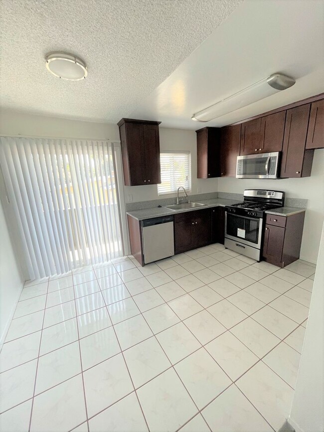 Photo - 271 Parke St