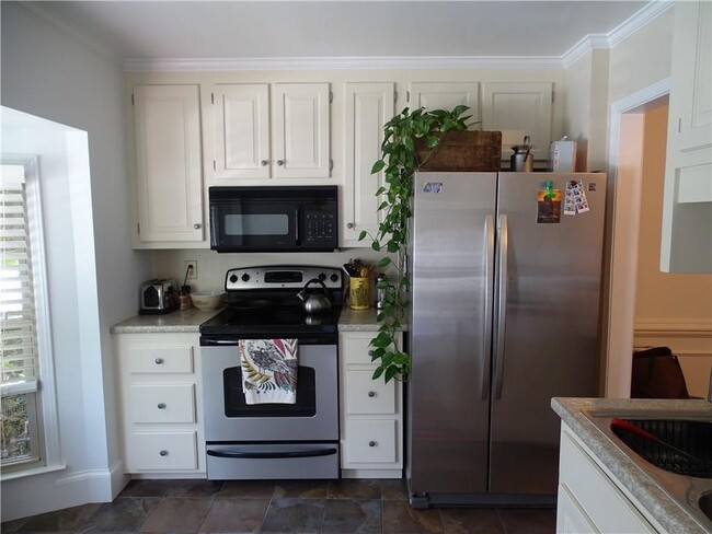 410 Forestgate Ct