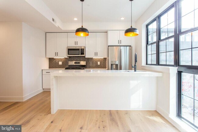 Photo - 1232 N Front St Apartment Unit 2C
