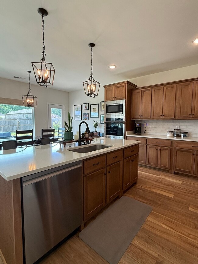 Photo - 176 Forsyth Ln