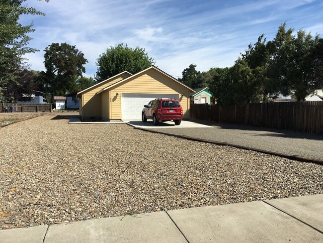 Building Photo - Newer 3 Bedroom Home for Rent