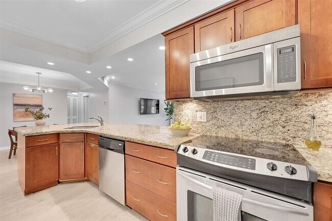 Photo - 615 NE 12th Ave Condo Unit 107