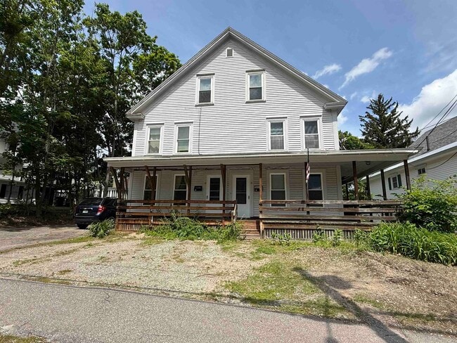 Photo - 16 Oak St Apartment